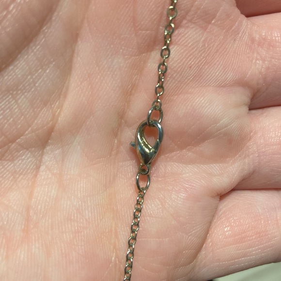 Mini Rhinestone Bow Tie Necklace Gold Tone - Picture 4 of 4